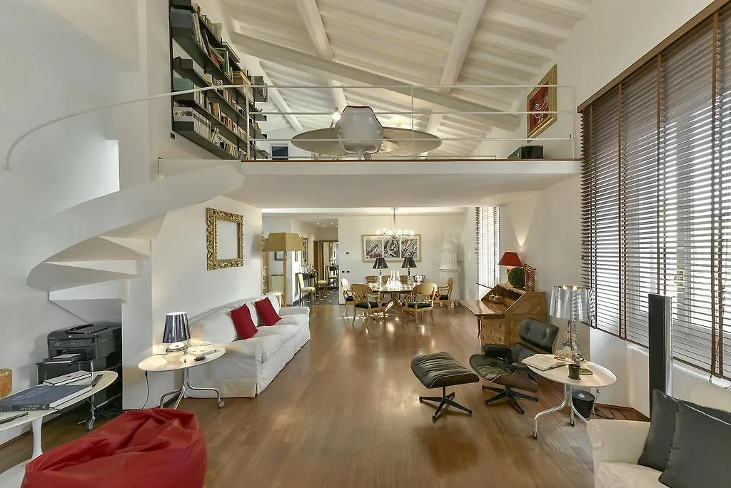 An Amazing Apartment In Oltrarno Florence Italy