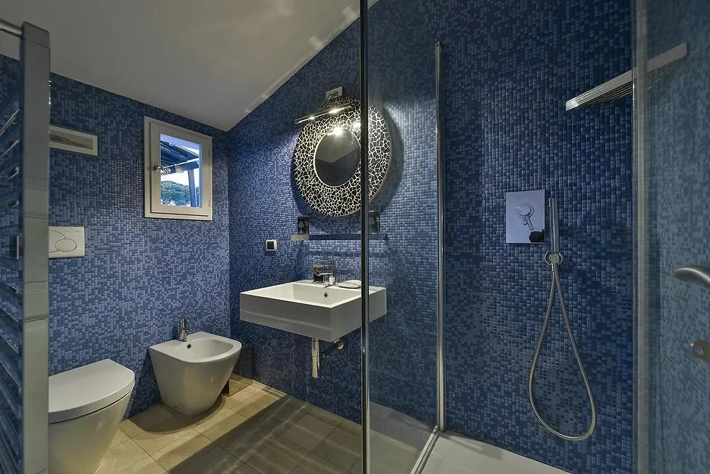 An Amazing Apartment In Oltrarno Florence