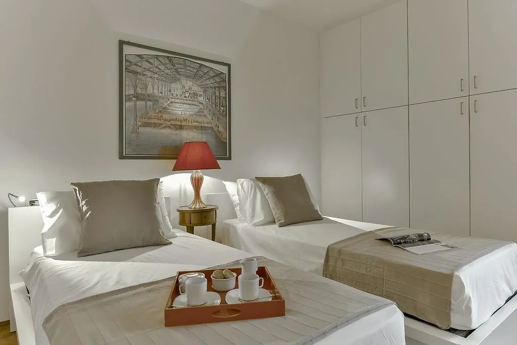 An Amazing Apartment In Oltrarno Florence