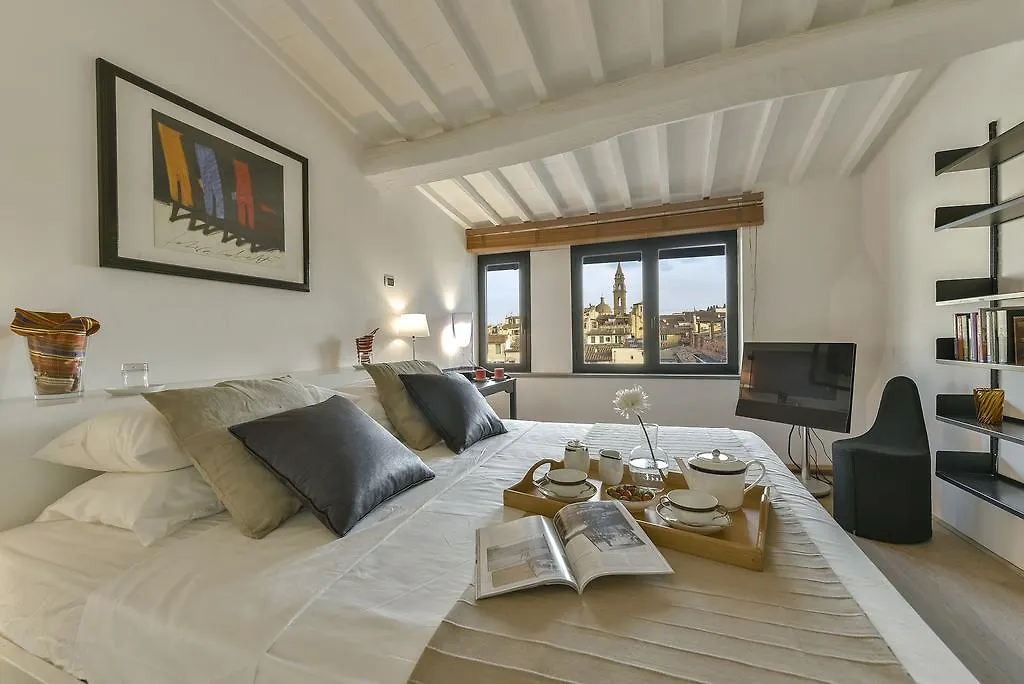 An Amazing Apartment In Oltrarno Florence Italy